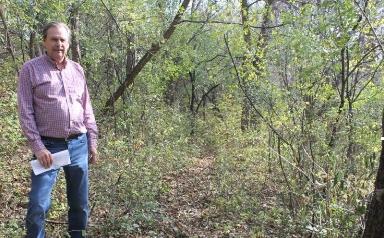 Long-lost wagon road along Eden Prairie bluffs is being preserved