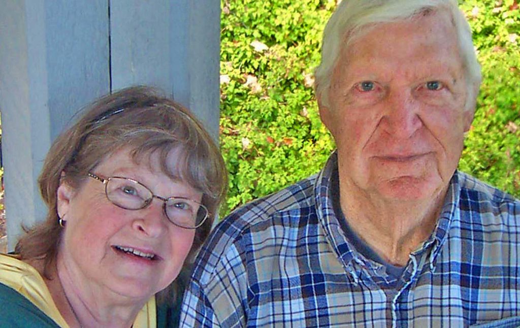 Susan and Ken Berg are helping Eden Prairie’s older residents stay connected while COVID-19 keeps them apart.