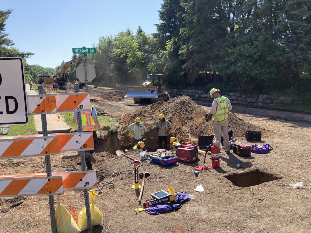 Centerpoint crew repairing the break. Image by Steve Schewe