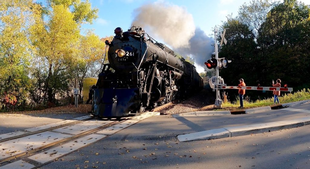 Stem locomotive in Chanhassen 10-3-21