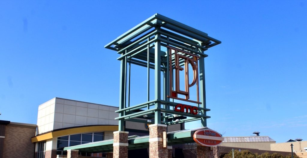 A view from the outside of Eden Prairie Center.