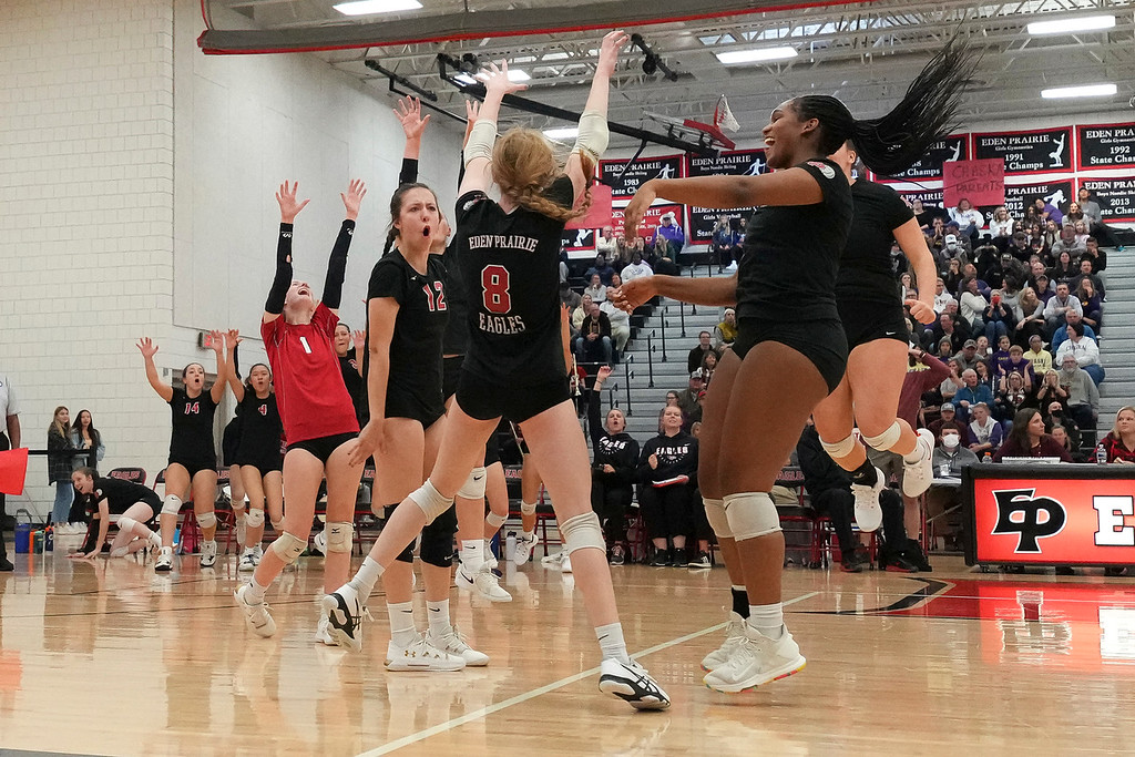 After a dominant performance in the section final against Chaska, the EP volleyball team earned the No. 2 seed in the upcoming Class 4A state tournament. Photo by Rick Olson