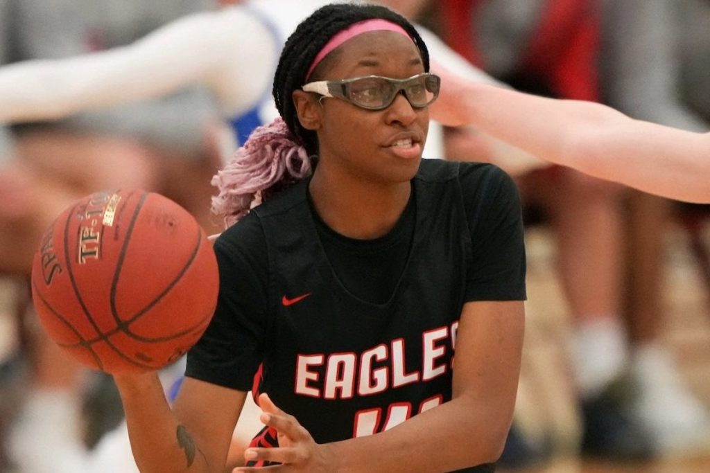 Niamya Holloway while playing for the Eagles last winter. File photo by Rick Olson.