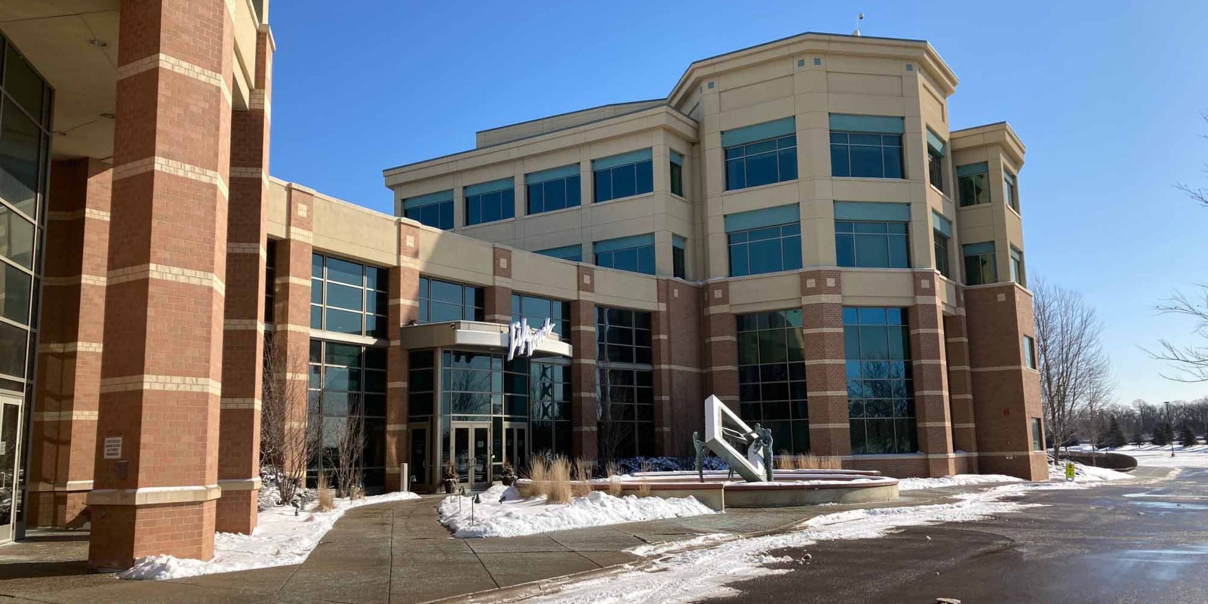 The Shutterfly/Lifetouch campus in Eden Prairie has been purchased by Tempus Realty Partners for $23.4 million. Staff photo