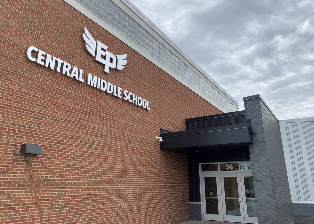 Six EP eighth graders advance to National History Day finals