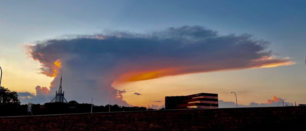 Photo of thunderhead cloud northwest of Eden Prairie 9-17-22