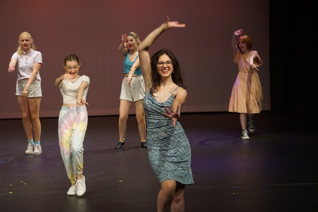 Performers dancing in "Shake it Off," directed by Lahari Hosur. Photos courtesy of Sophia Yoerks