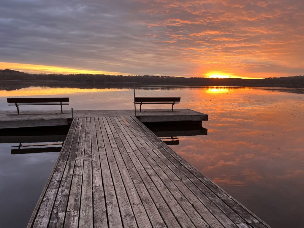 Sunrise over Staring Lake