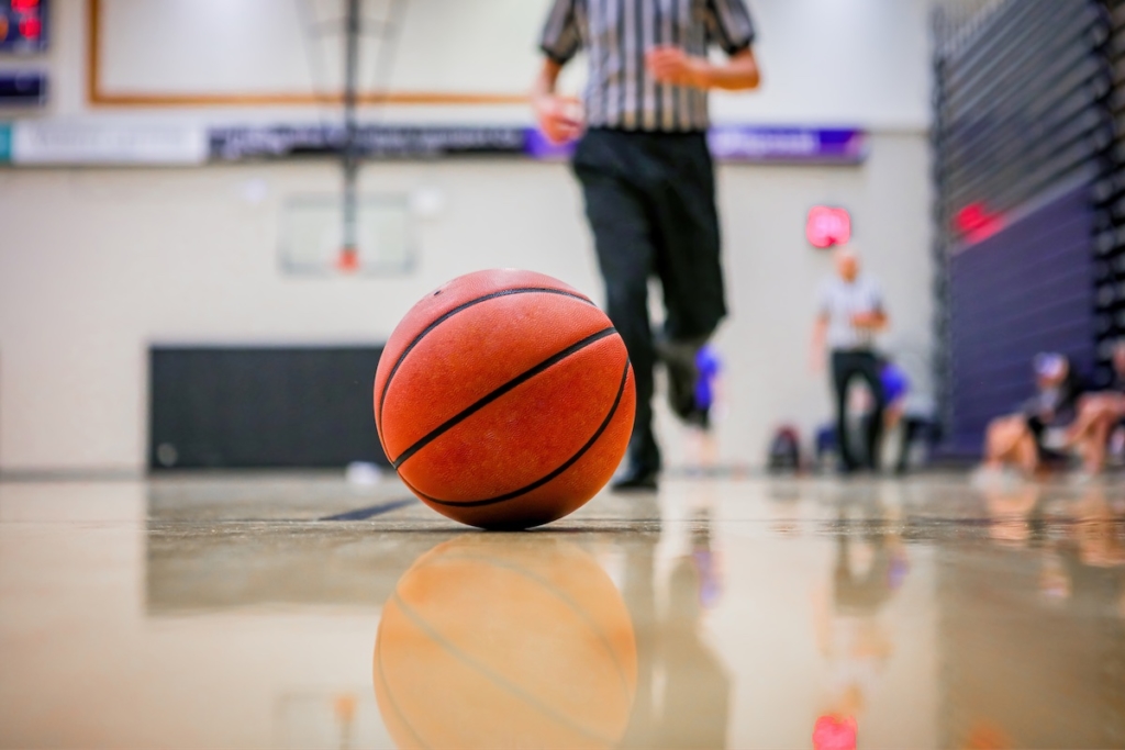 Eagles roll in 102-67 win over Waconia