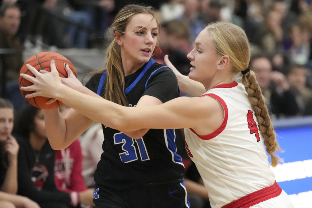 Senior captain Kylie Bamlett (3) suffered an ankle injury last Friday vs. Minnetonka and was out for the Eagles' clash with Hopkins on Friday. Photo by Rick Olson
