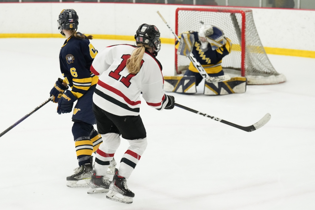 Sports update: Eagles score in final seconds to beat Wayzata