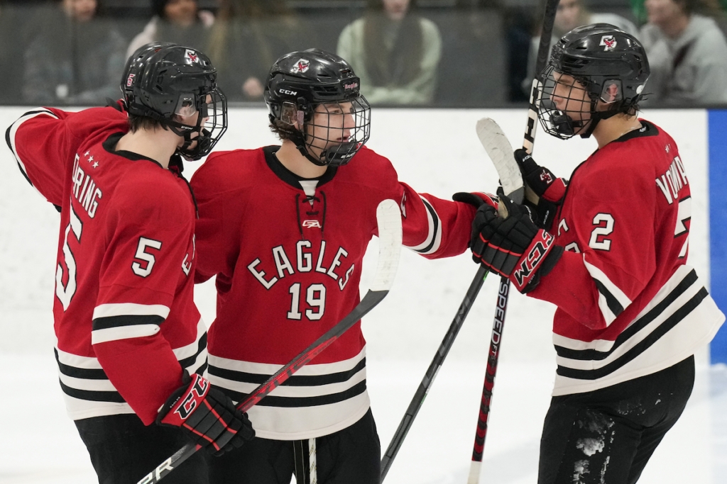 SPORTS UPDATE: Eagles cruise past Prior Lake