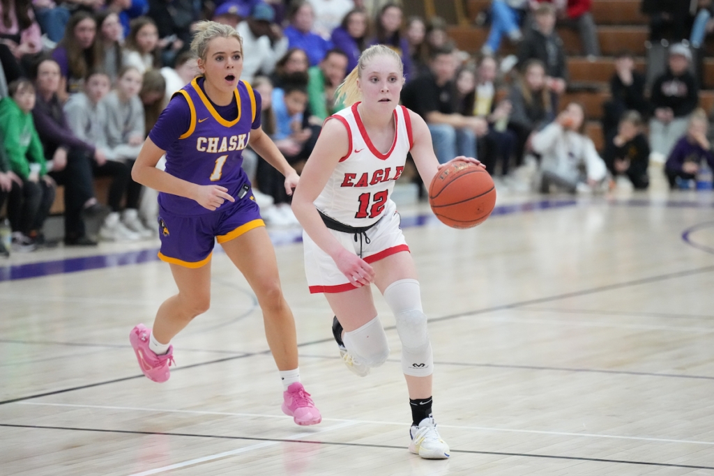 Sports update: Eagles beat Chaska, advance to state tournament