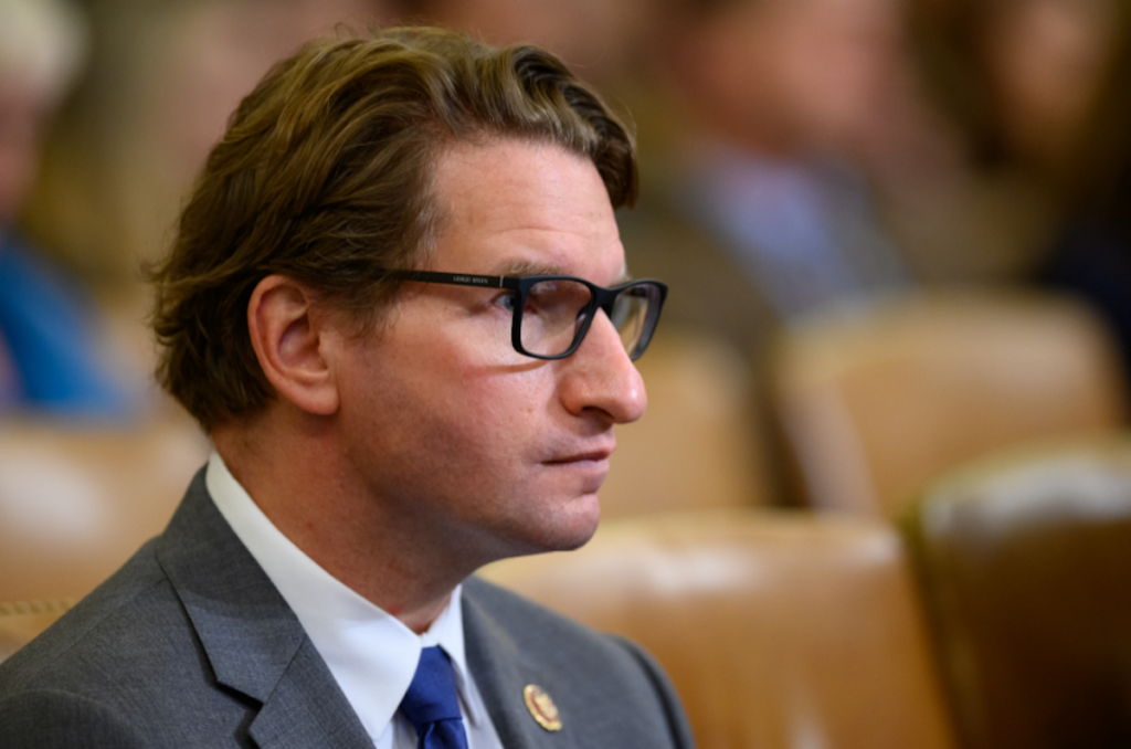 Phillips breaks with Dems on guns