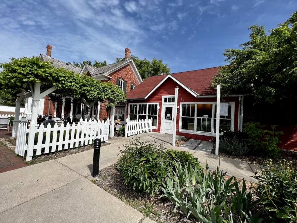 Review: Smith Coffee &amp; Cafe offers historic charm and contemporary delights