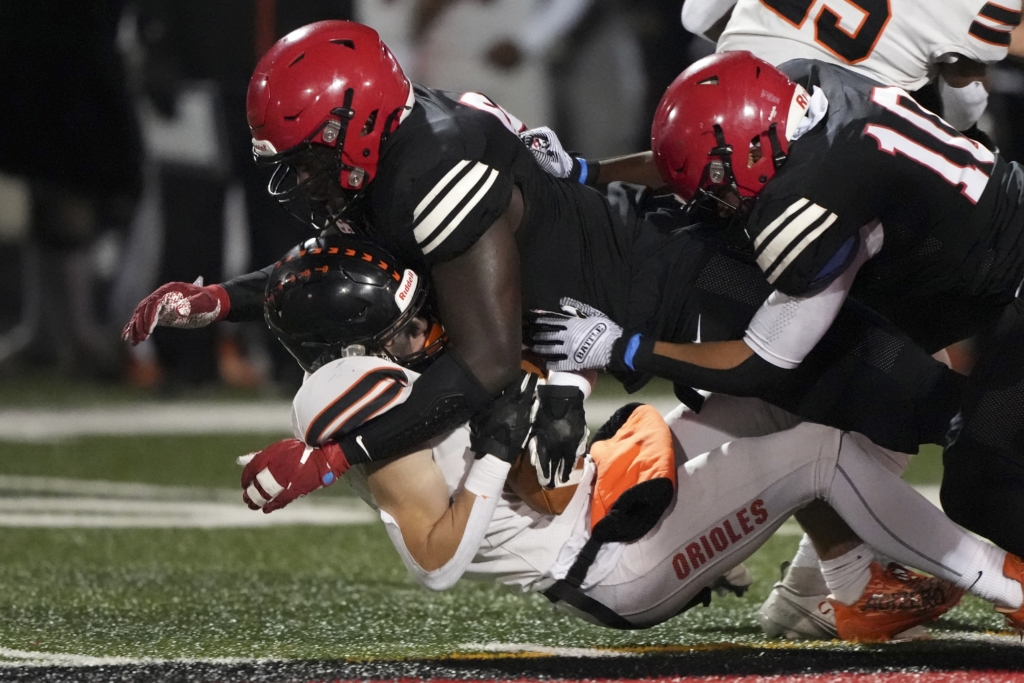 Eagles pound Osseo to advance to next round of 6A playoffs