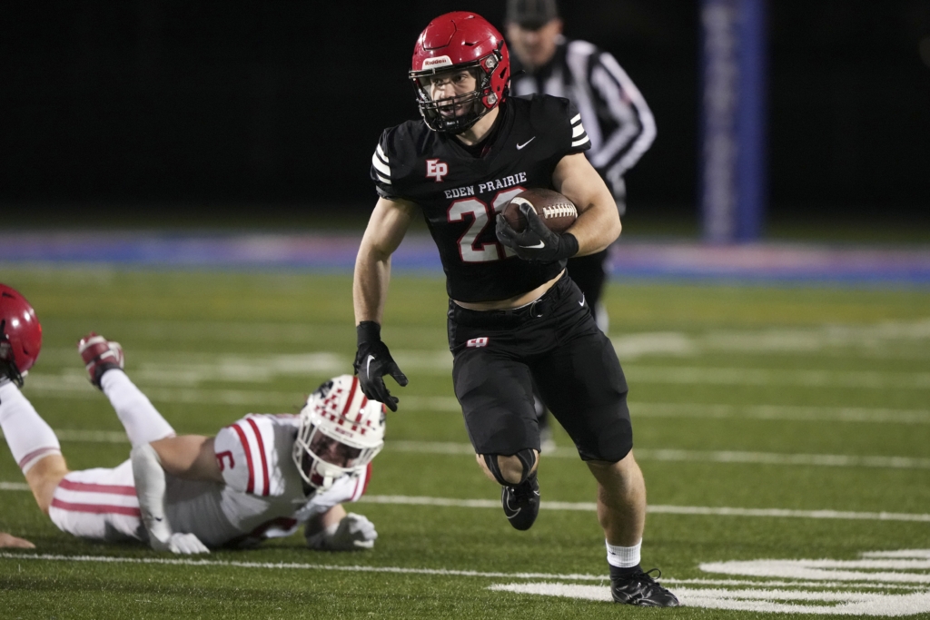 Bank on it: Eagles advance to state semifinals after thumping Lakeville North