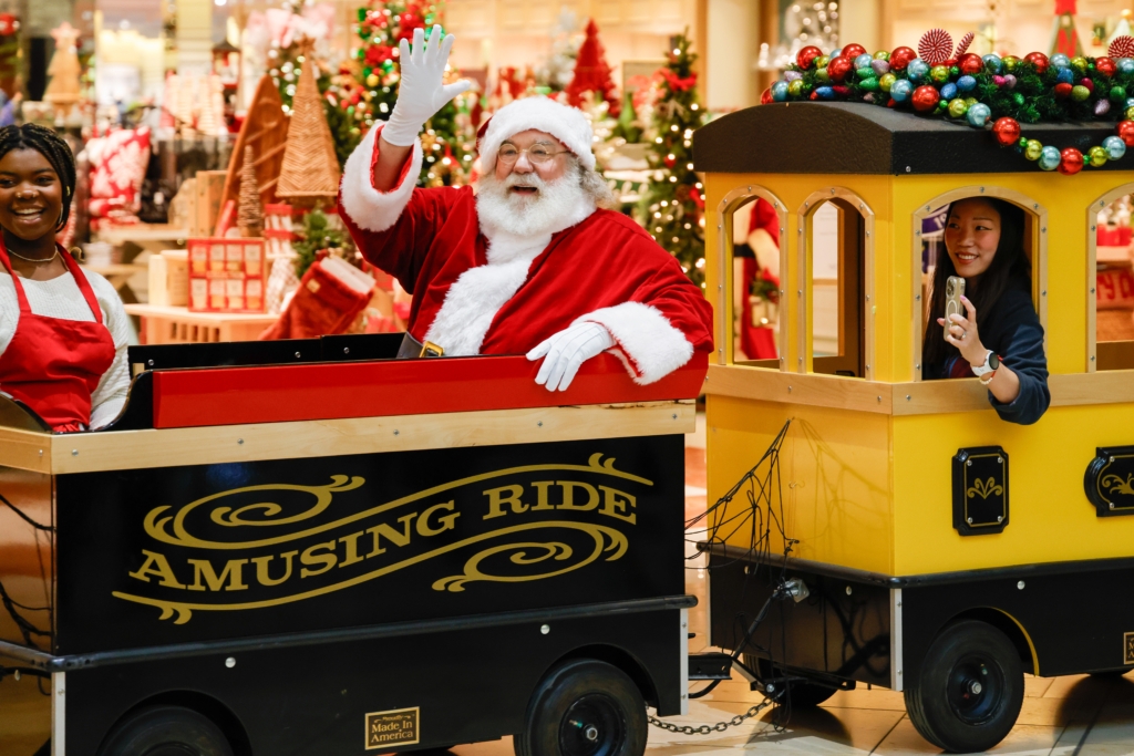 Photo gallery: Santa's Arrival Party