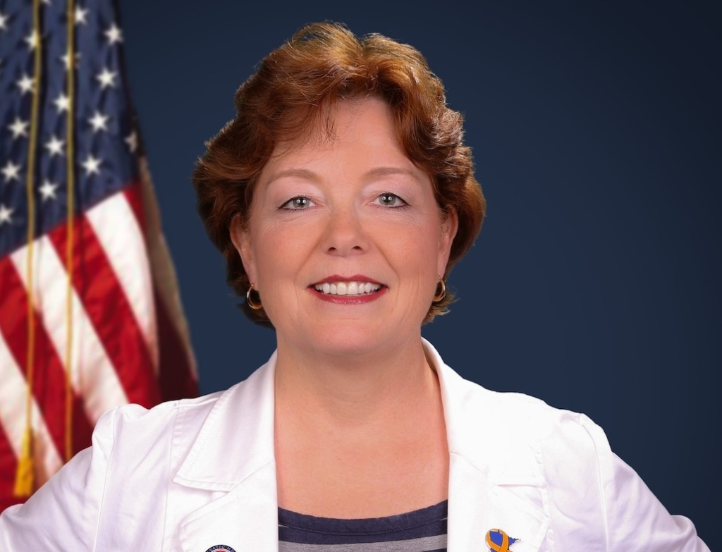 Horizontal version of photo of Debbie Goettel, Hennepin County commissioner representing District 5.