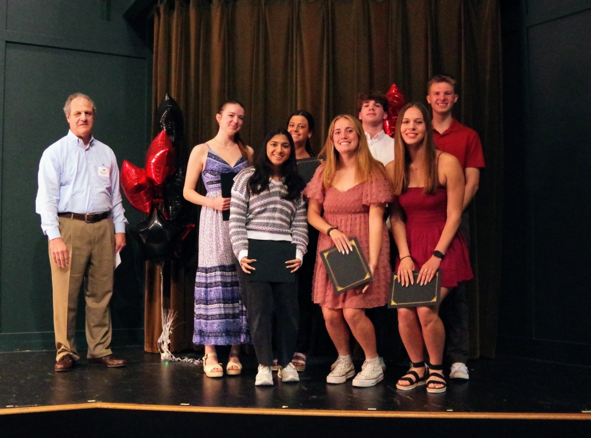 EP Lions award scholarships to seniors