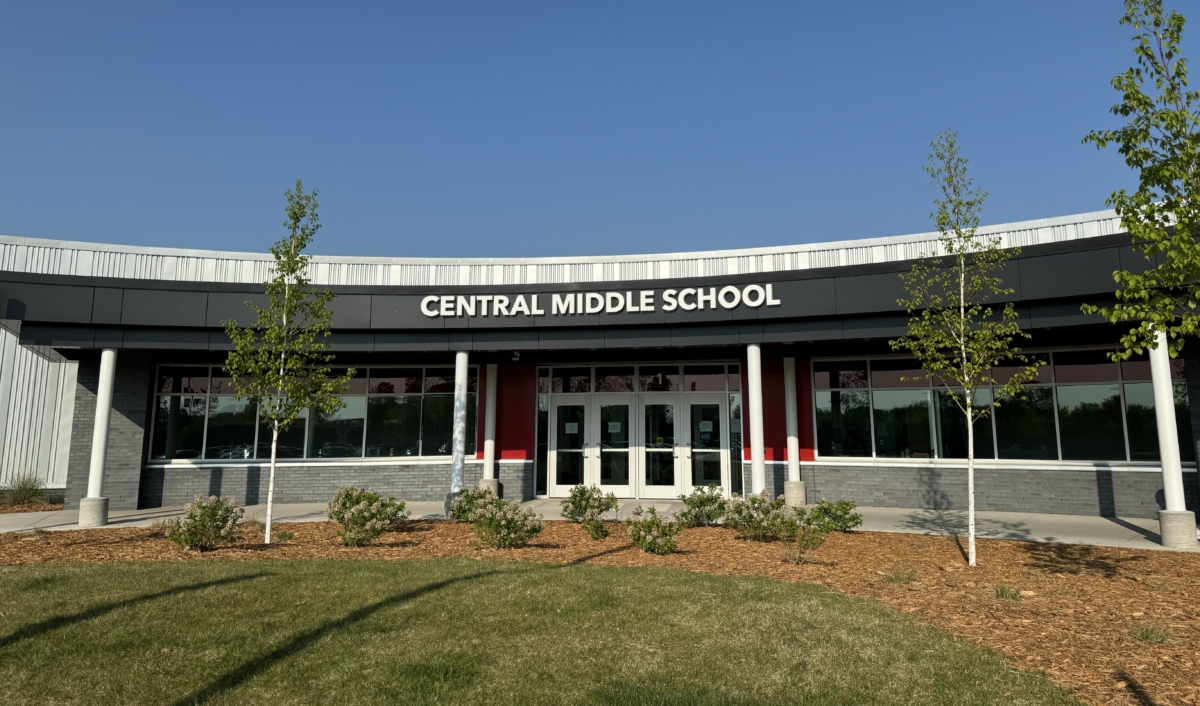 A photo of Eden Prairie Central Middle School