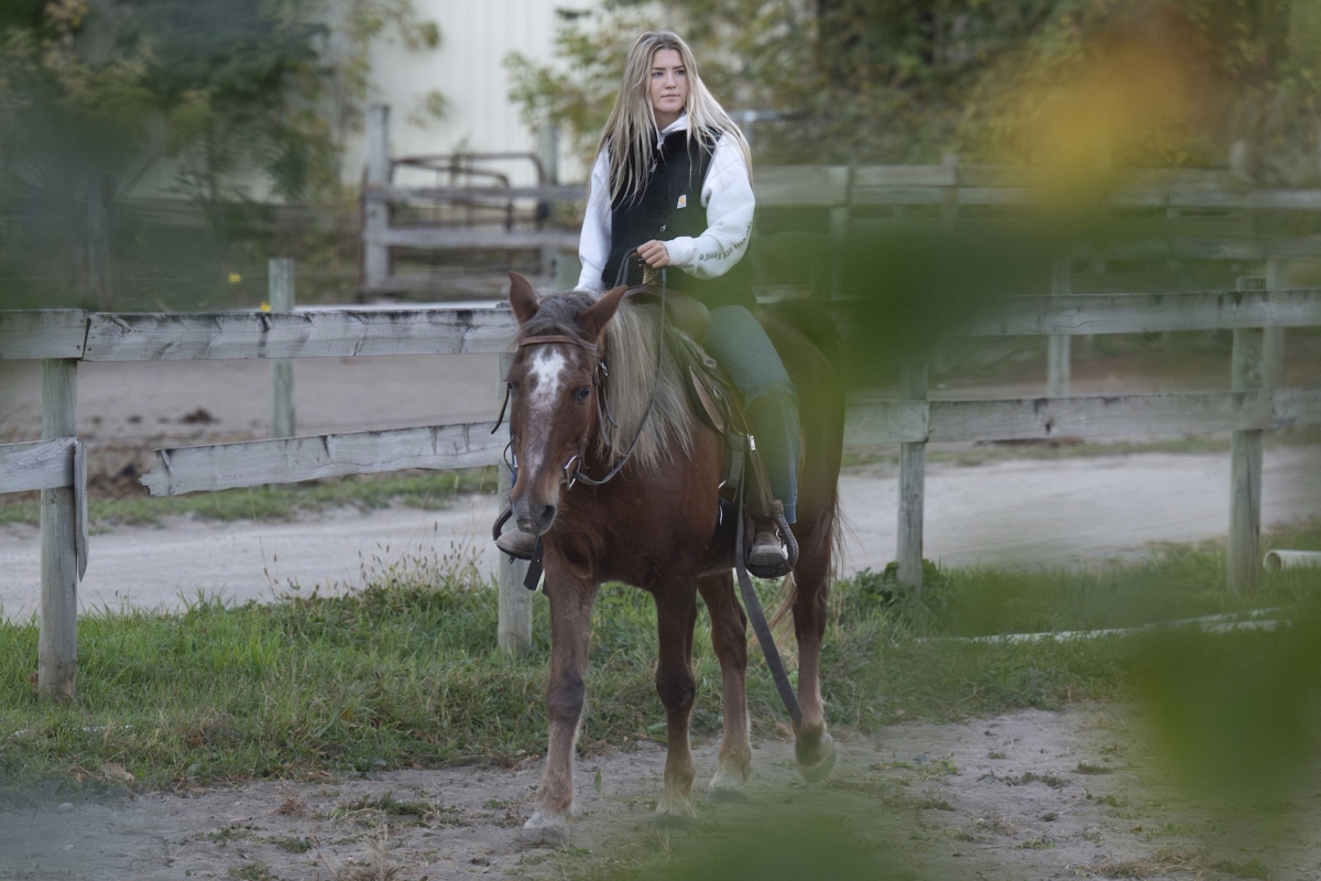 Saddle up and serve: Eden Prairie teen rides high in 4-H and volleyball