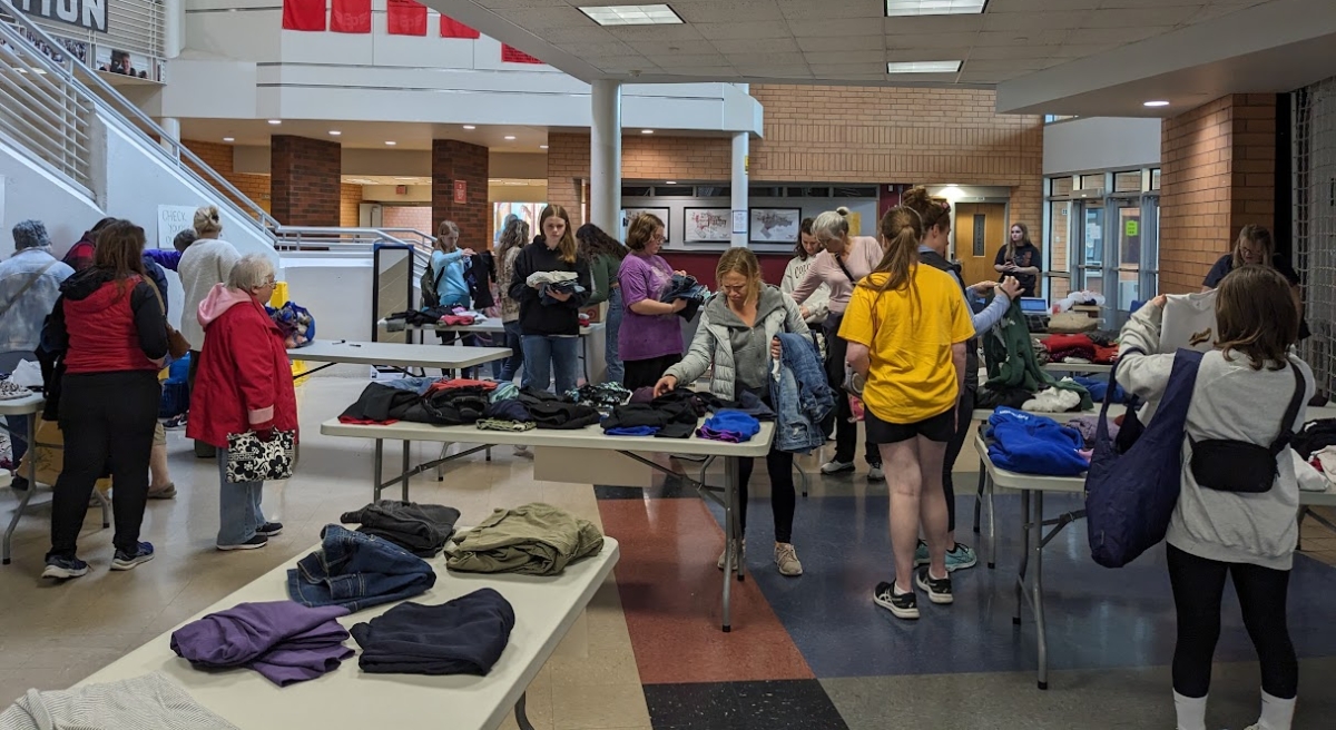Shoppers select clothing from Eden Prairie's 2024 community clothing swap