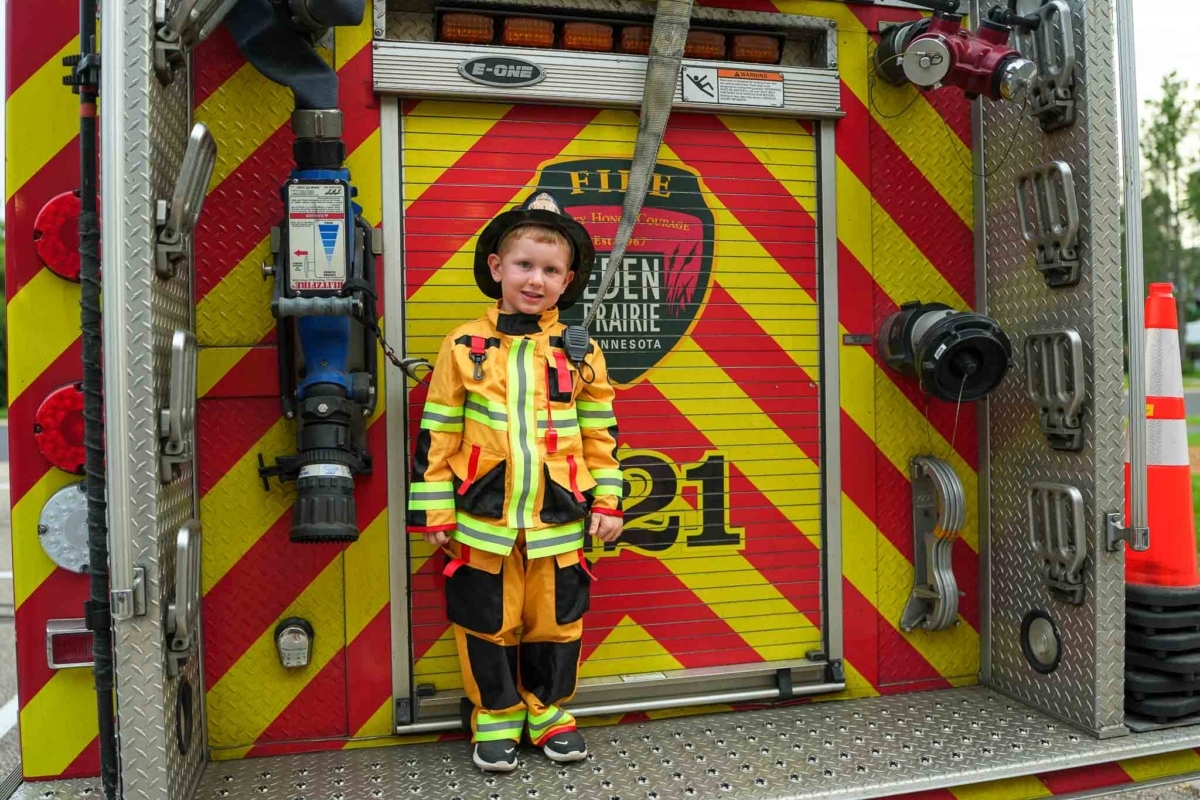 Neighborhood, Firefighter