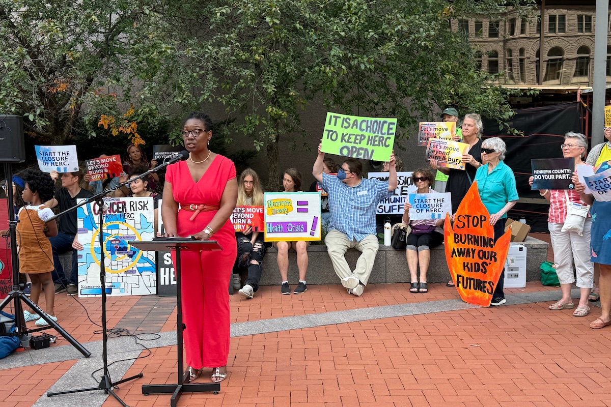 Janet Kitui speaks at a rally supporting the closure of the HERC incinerator in Minneapolis. Credit: Andrew Hazzard | Sahan Journal