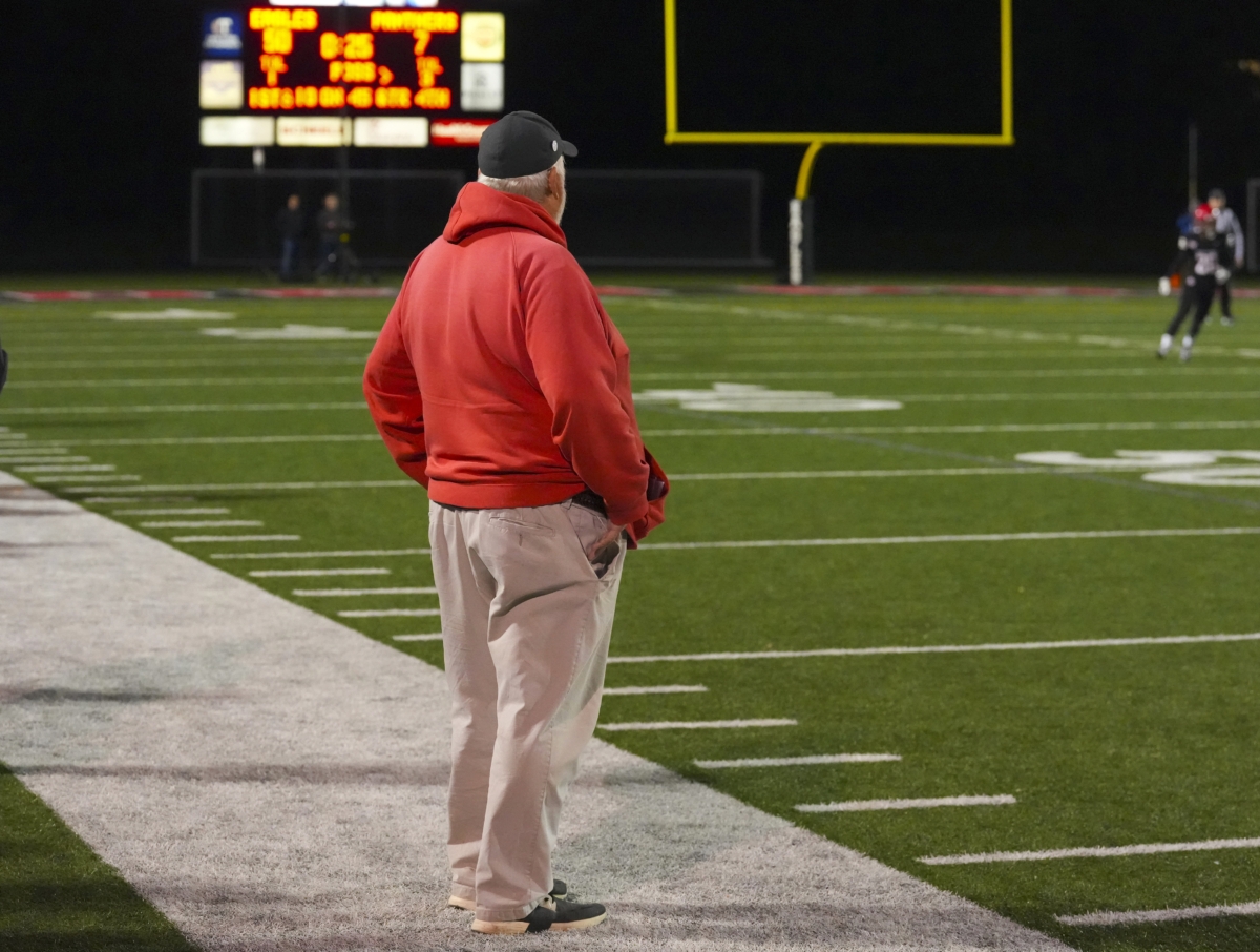 Grant reaches 400 wins as Eagles roll over Lakeville North