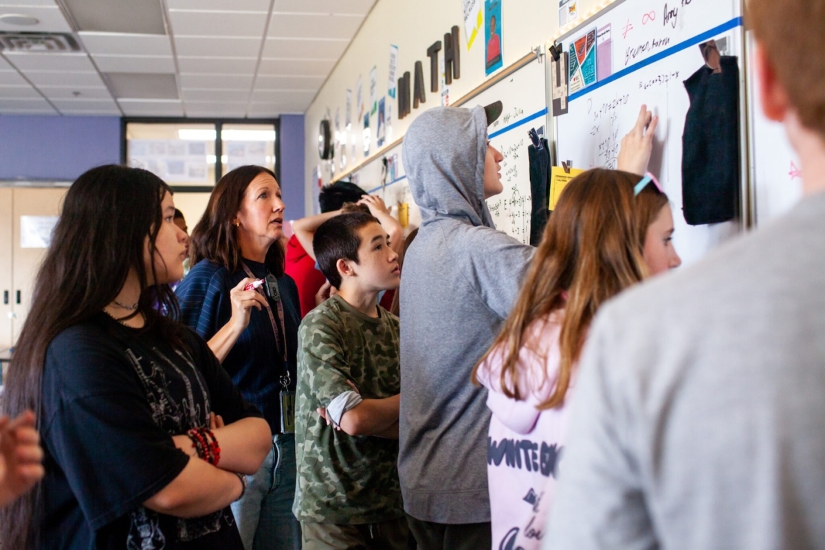 Seventh- and eighth-grade students work on algebra problems at Pioneer Ridge Middle School in Chaska, Minnesota, on Sept. 24, 2025. (Photo by Nicole Neri/Minnesota Reformer)
